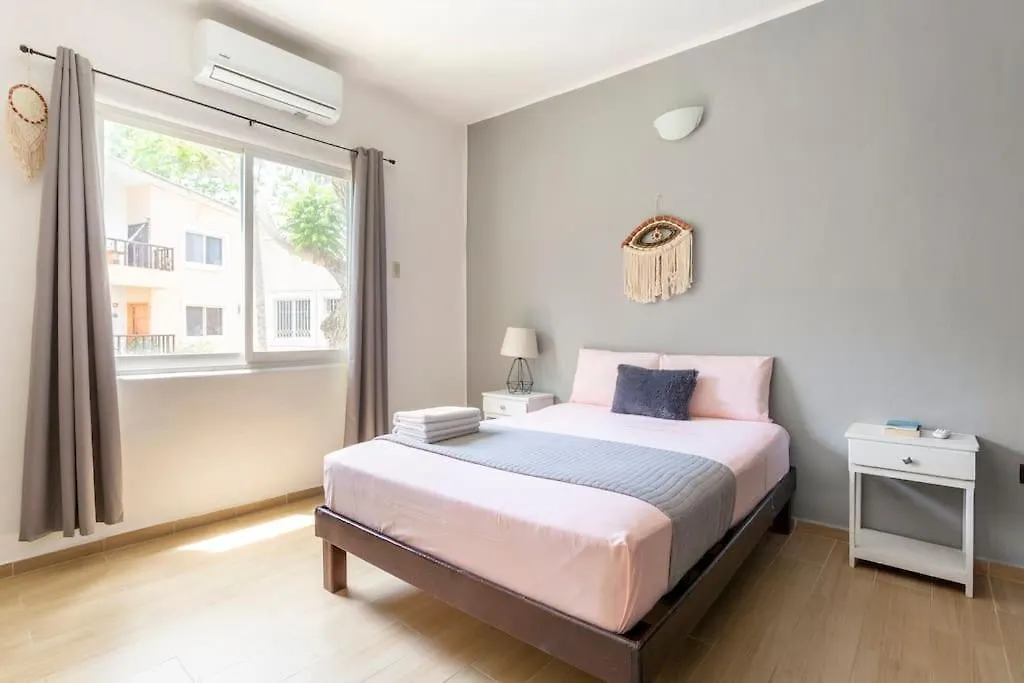 3 Bedroom Apartment In Quiet Residential Area Playa del Carmen Messico